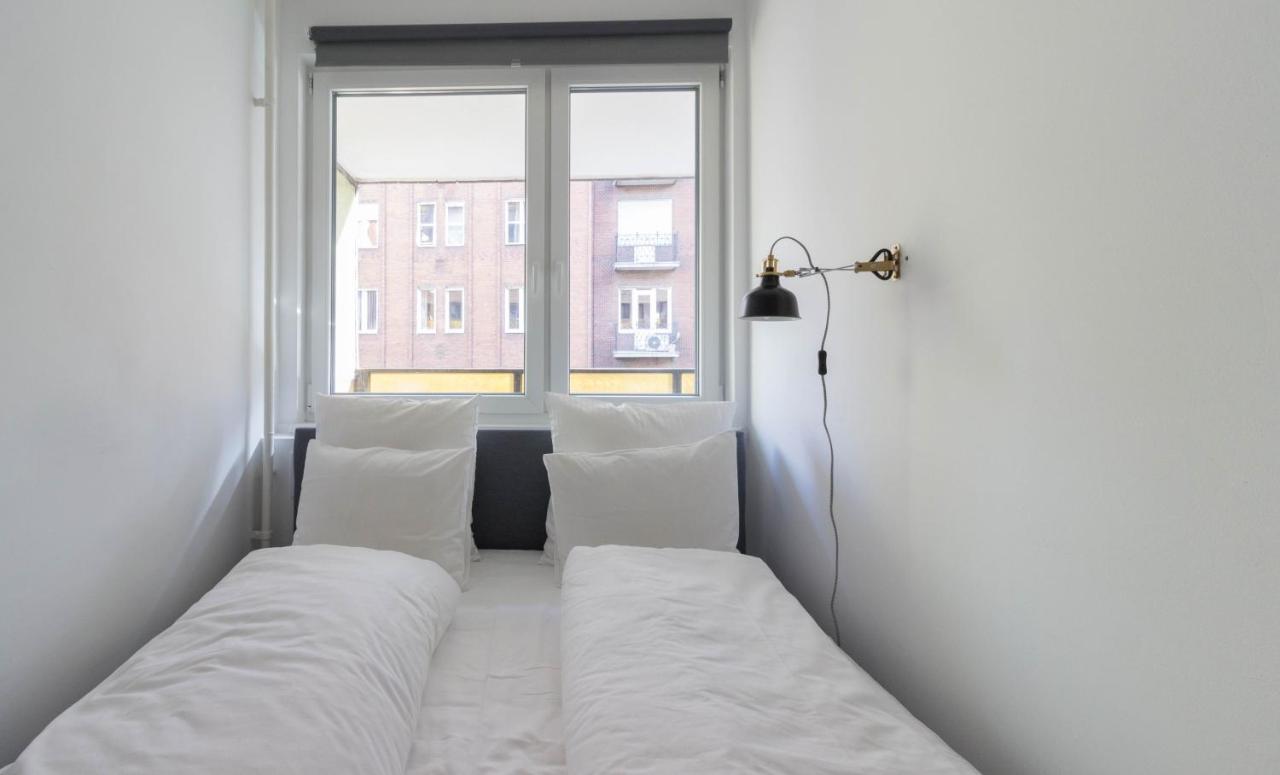 Standard Apartment By Hi5 - Madach Budapest Exterior foto