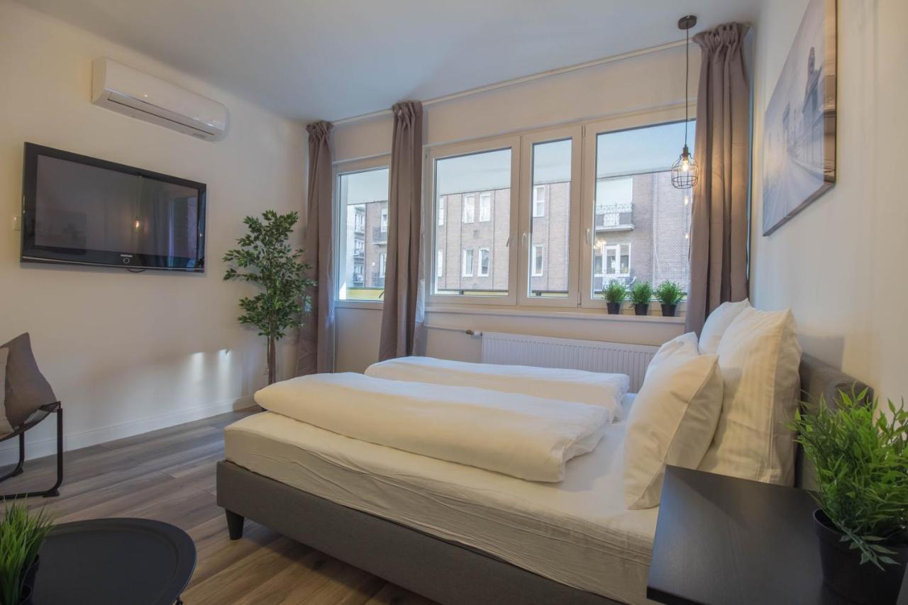 Standard Apartment By Hi5 - Madach Budapest Exterior foto