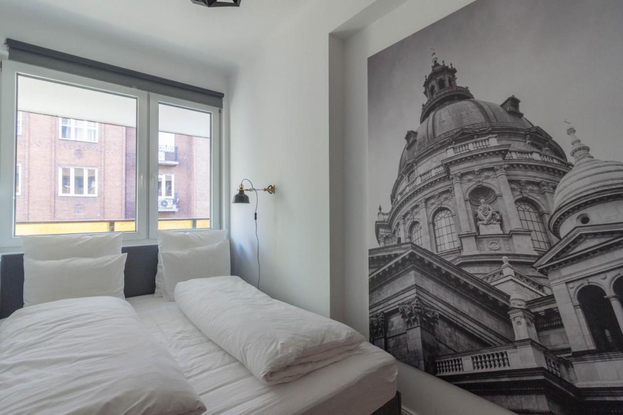 Standard Apartment By Hi5 - Madach Budapest Exterior foto