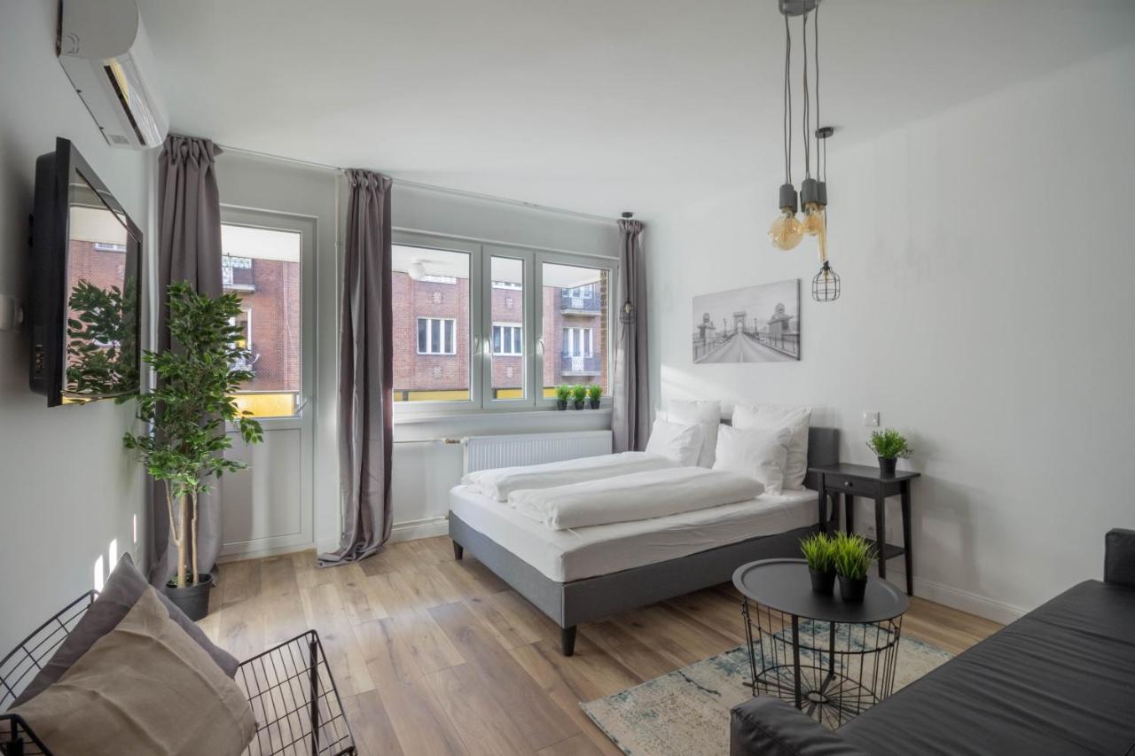 Standard Apartment By Hi5 - Madach Budapest Exterior foto